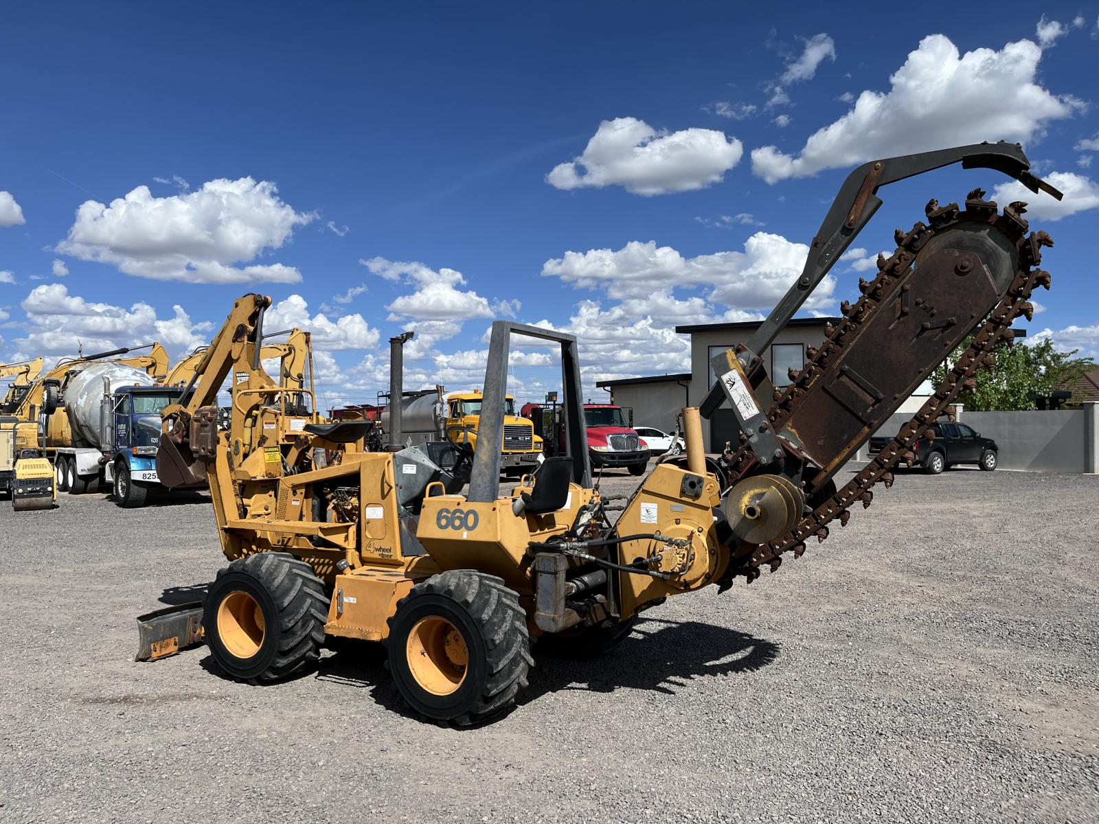 ./imagenes/INVOICE/2019/16425/ZANJADORA CASE 660 (10).JPG